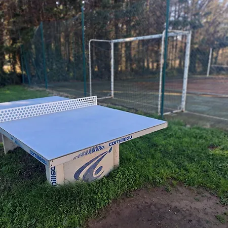 Grileg- Pour Des Ideales En Famille ! T2 Dans Avec Piscine Chauffee アパート グリモー